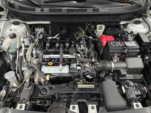 Used 2020 Nissan Kicks SR w/ SR Premium Package image 13