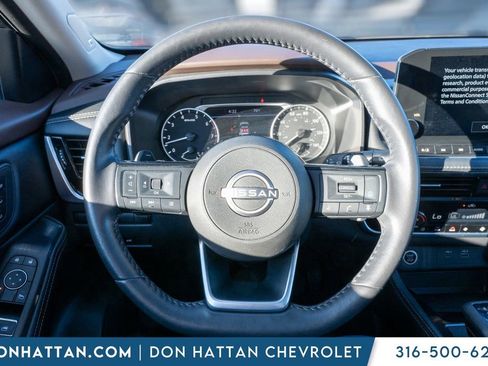 Used 2023 Nissan Rogue SL w/ SL Premium Package image 6