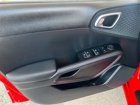 Certified 2022 Kia Soul GT-Line FWD image 7