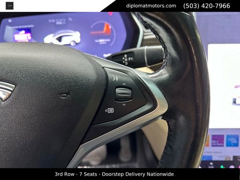 Used 2016 Tesla Model X 75D image 33