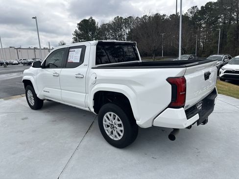 Certified 2024 Toyota Tacoma SR5 image 8