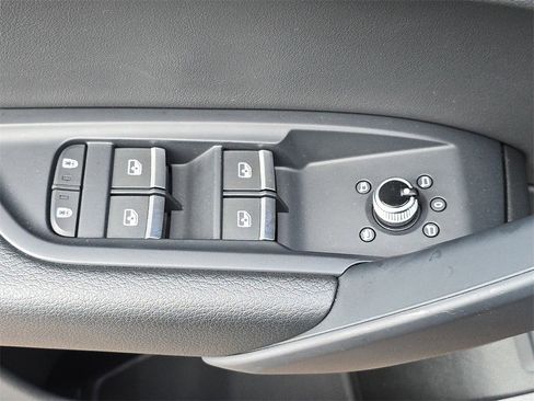 Certified 2023 Audi Q5 2.0T Premium w/ Convenience Package image 19