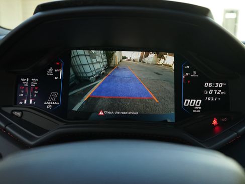 Used 2020 Lamborghini Huracan EVO AWD/4WD image 9