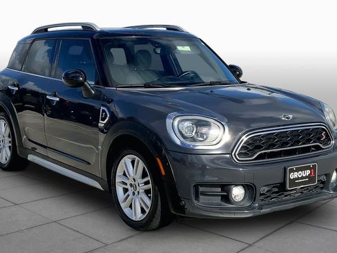 Used 2017 MINI Cooper Countryman S FWD image 3