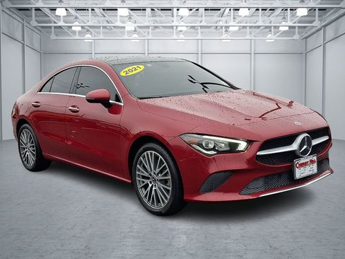 Used 2021 Mercedes-Benz CLA 250 4MATIC image 7
