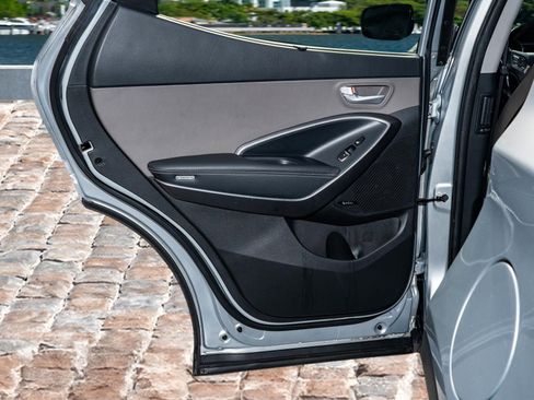 Used 2018 Hyundai Santa Fe Sport image 12