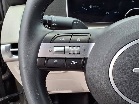 Used 2025 Hyundai Tucson SEL FWD image 37