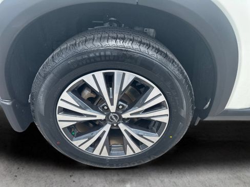 Certified 2023 Nissan Rogue SV FWD image 42