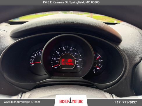 Used 2018 Kia Soul + FWD image 16