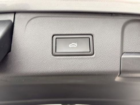 Certified 2023 Volkswagen Atlas SEL image 14