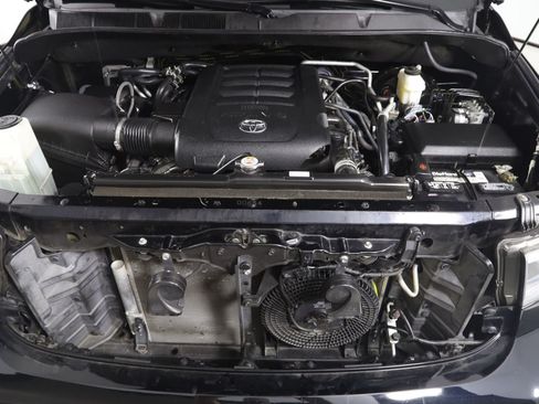 Used 2020 Toyota Sequoia Platinum AWD/4WD image 52