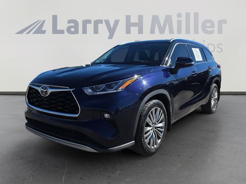 Used 2020 Toyota Highlander Platinum image 1