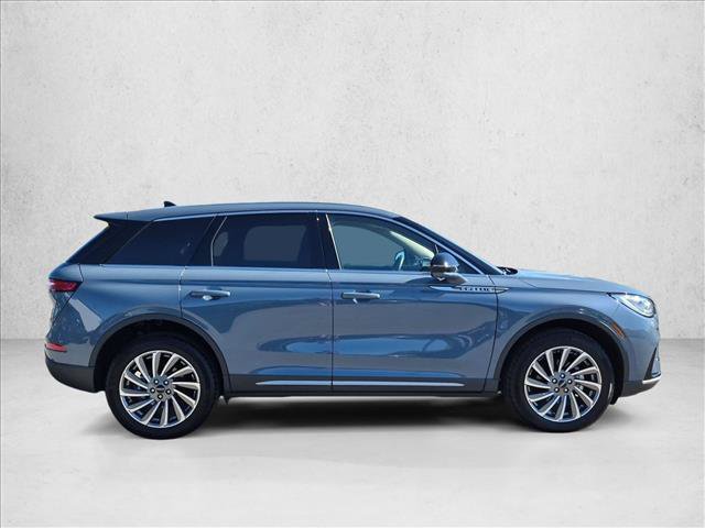 Used 2025 Lincoln Corsair Reserve AWD/4WD image 4