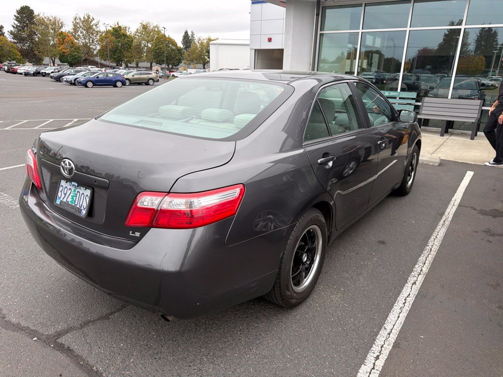 Used 2008 Toyota Camry LE FWD image 3