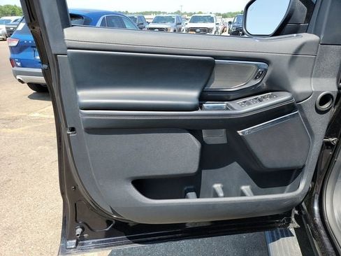Used 2025 Ford Expedition Platinum AWD/4WD image 12