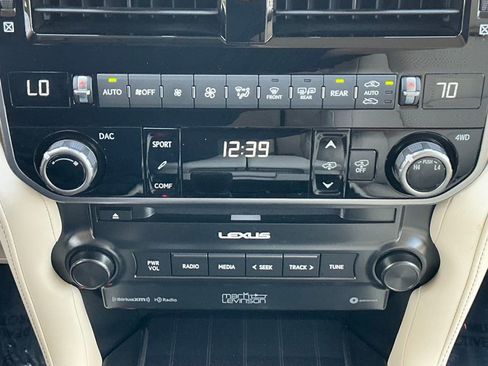Certified 2023 Lexus GX 460 Luxury w/ Accessory Package AWD/4WD image 26