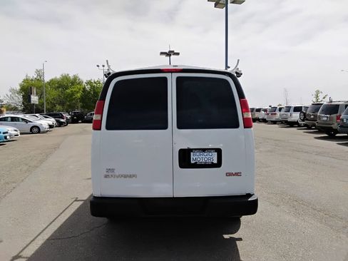 Used 2005 GMC Savana 3500 RWD image 6