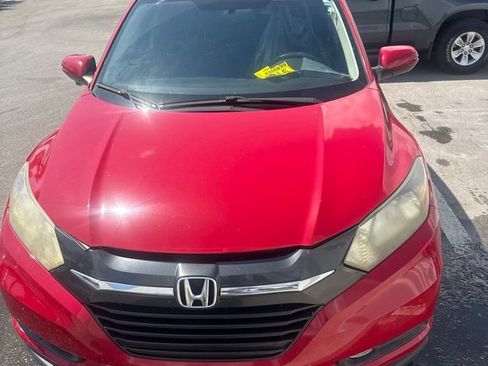Used 2016 Honda HR-V EX image 2