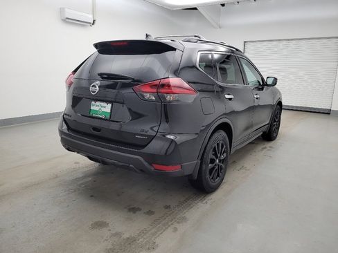 Used 2018 Nissan Rogue SV FWD image 9