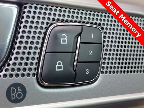 Used 2020 Ford Explorer Platinum image 19