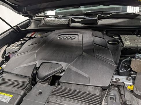 Used 2020 Audi Q8 Premium Plus w/ Premium Plus Package image 26