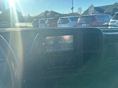 Used 2007 GMC Sierra 2500 SL image 15