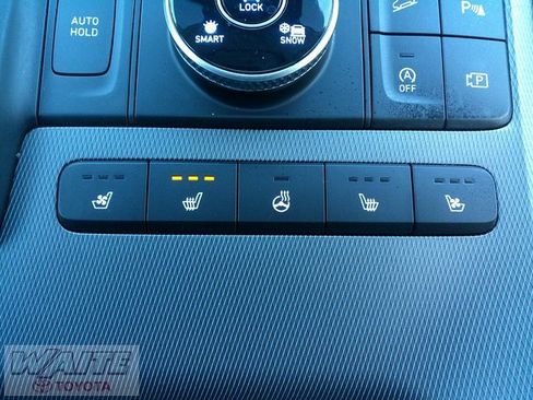 Used 2024 Hyundai Palisade Limited image 17