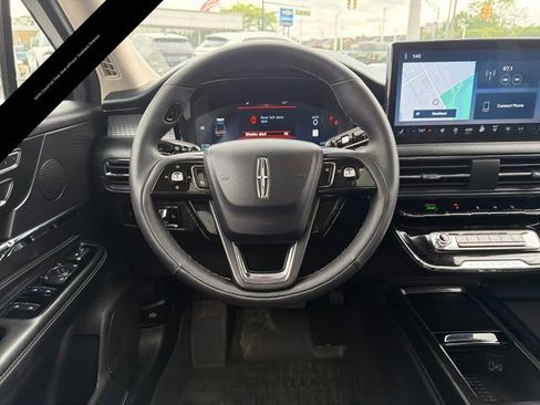 Certified 2023 Lincoln Corsair AWD w/ Equipment Group 101A image 18