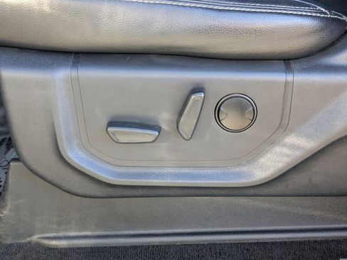 Used 2022 Ford F350 Lariat image 22