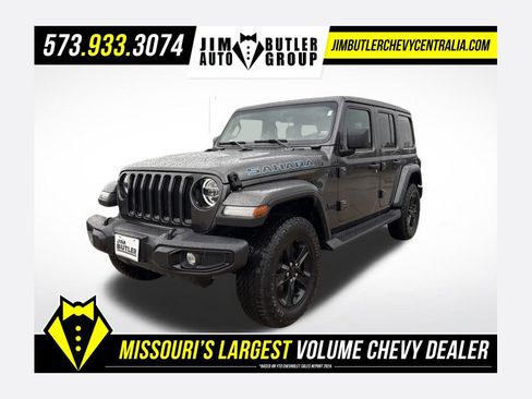 Used 2022 Jeep Wrangler Unlimited Sahara image 1