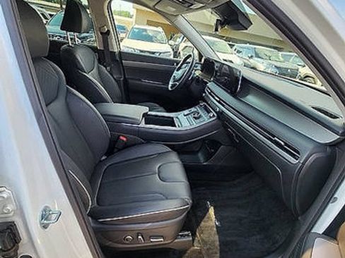 Certified 2025 Hyundai Palisade SEL FWD image 15