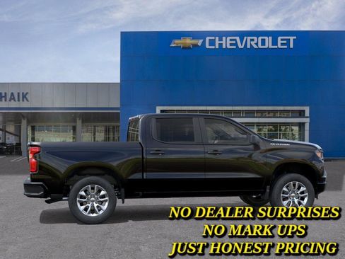 New 2026 Chevrolet Silverado 1500 Custom RWD image 5