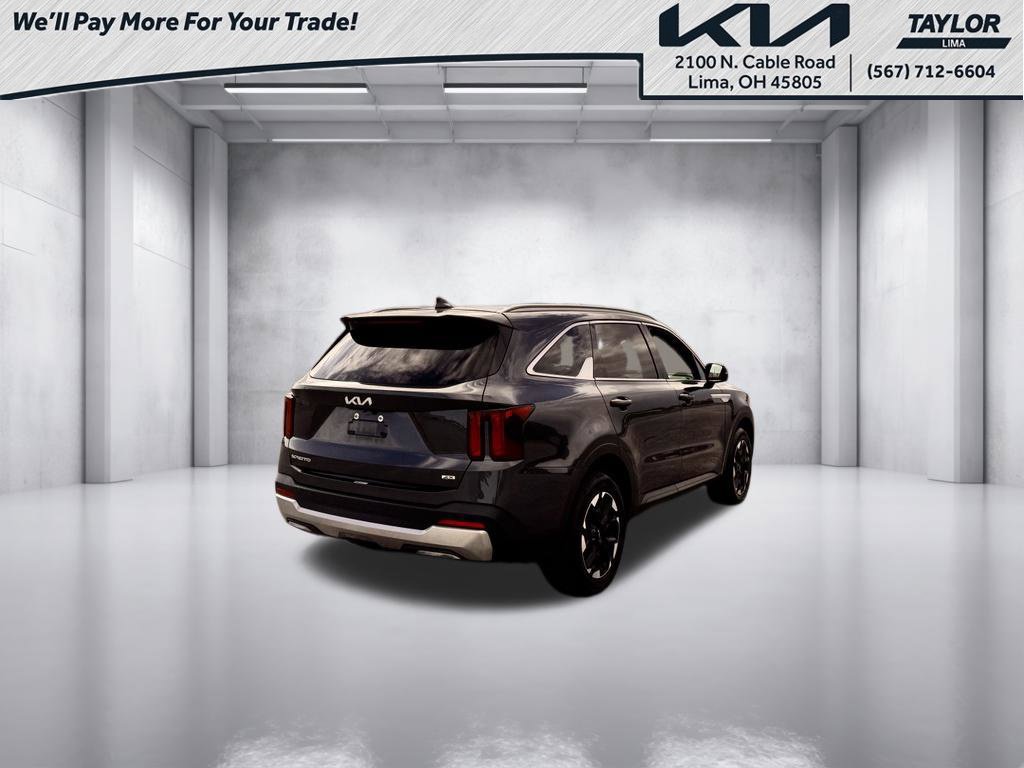 Used 2024 Kia Sorento S AWD/4WD image 2