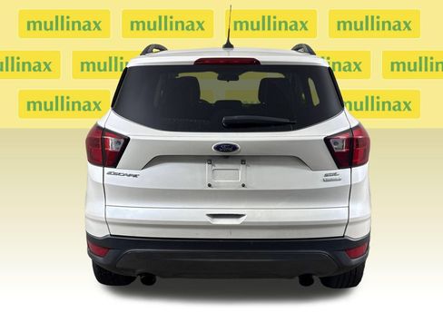 Used 2019 Ford Escape SEL FWD image 8