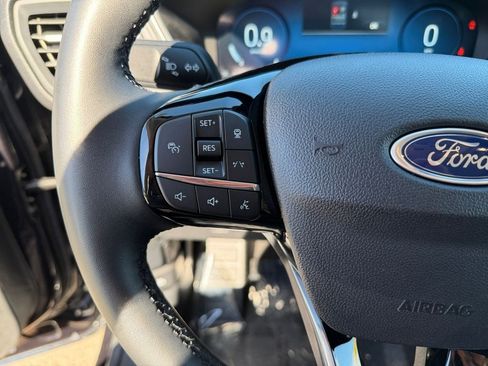 Used 2025 Ford Escape Platinum AWD/4WD image 15