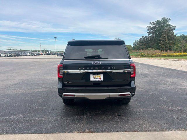 Used 2023 Ford Expedition Limited AWD/4WD image 4