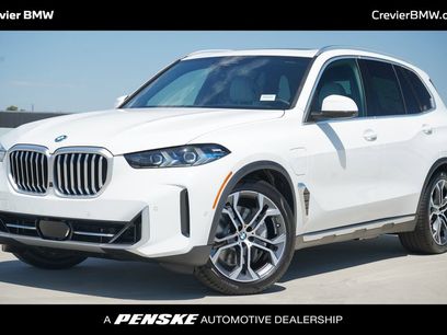 New 2026 BMW X5 xDrive50e w/ Premium Package