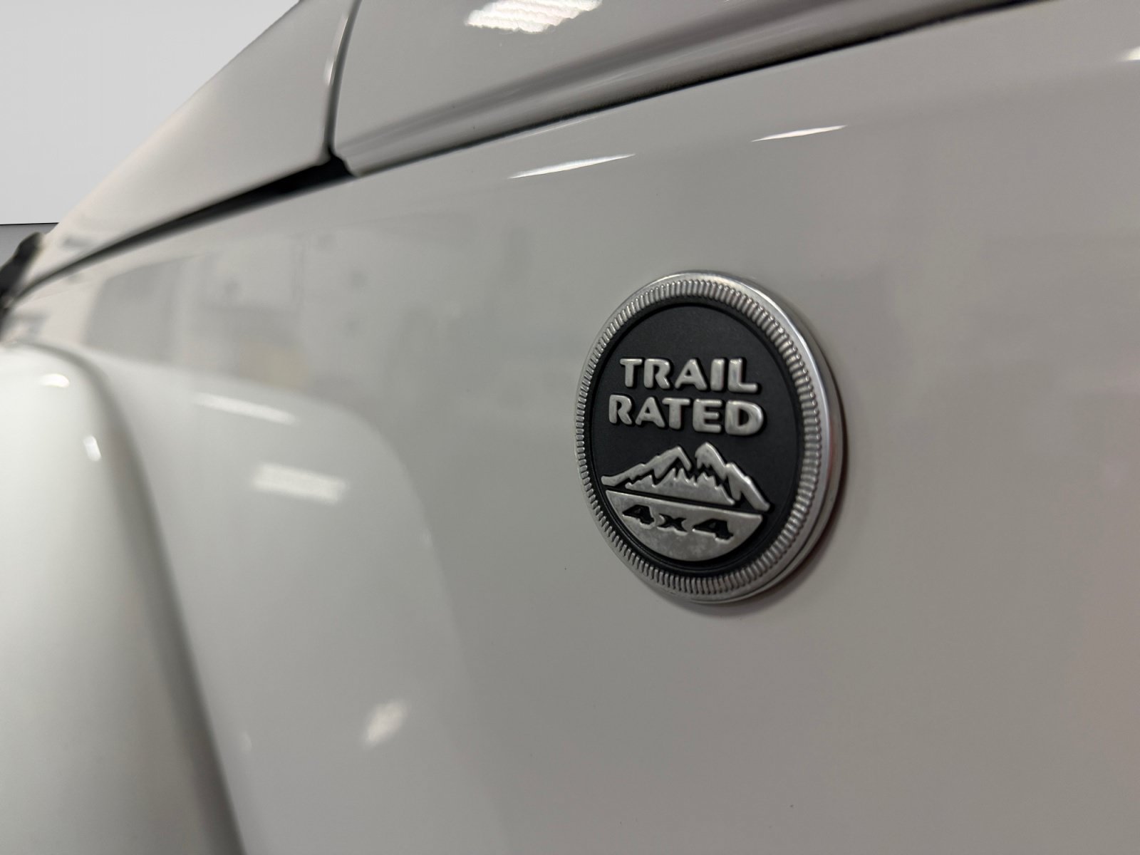 Used 2014 Jeep Wrangler Unlimited Sahara w/ Connectivity Group AWD/4WD image 38