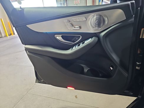 Used 2018 Mercedes-Benz GLC 43 AMG 4MATIC image 28