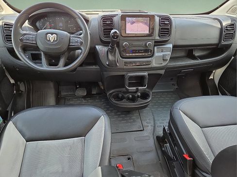 Used 2025 RAM ProMaster 2500 w/ Convenience Group FWD image 11