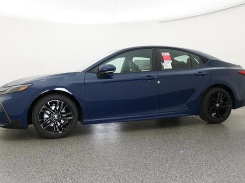 New 2026 Toyota Camry SE image 8