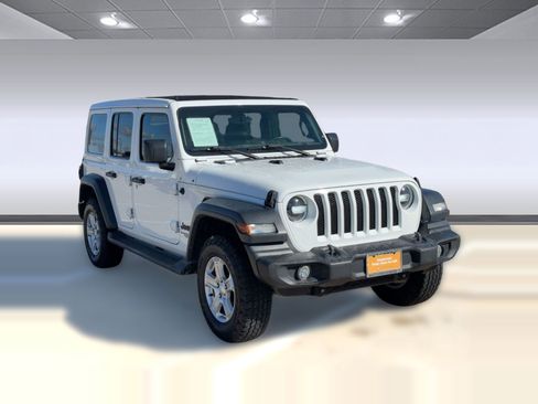 Certified 2021 Jeep Wrangler Unlimited Sport w/ Sun And Sound Package image 7