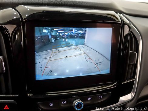 Used 2018 Chevrolet Traverse LT image 22
