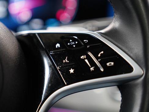 Used 2024 Mercedes-Benz GLE 350 4MATIC image 10