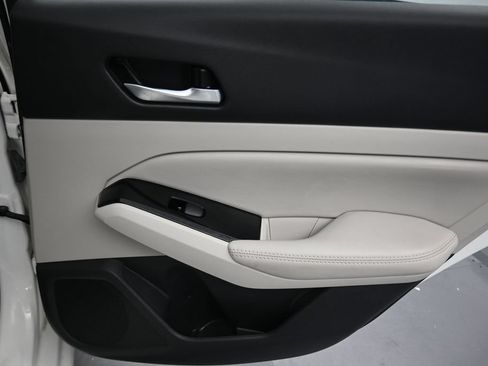 Used 2021 Nissan Altima 2.5 SV FWD image 33