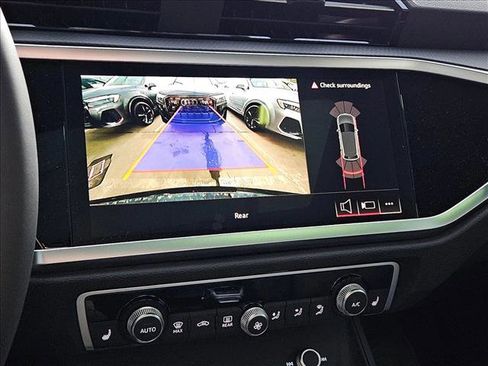 Used 2025 Audi Q3 2.0T Premium w/ Convenience Package image 13