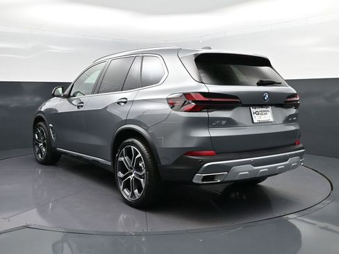 New 2026 BMW X5 sDrive40i image 5