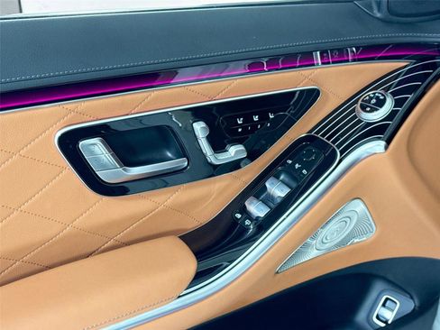 Used 2025 Mercedes-Benz S 580 S 580 * Factory Satin White * image 14