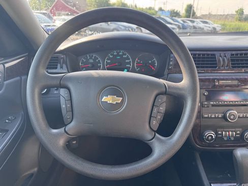 Used 2015 Chevrolet Impala LT w/ LT Sunroof Package FWD image 24
