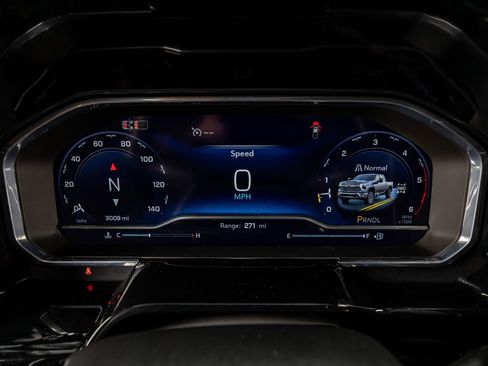 Used 2025 Chevrolet Silverado 2500 LT w/ Safety Package image 21